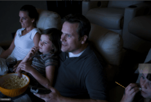 Choosing the Right Projector and Screen for Your Home Theater in Dubai